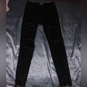 black ripped jeans. Simple Society. size 1/25